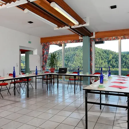 Hotel De La Grande Cascade Rest. O'creux Gourmand 2*