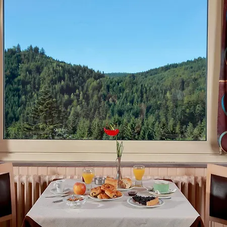 Hotel De La Grande Cascade Rest. O'creux Gourmand 2*
